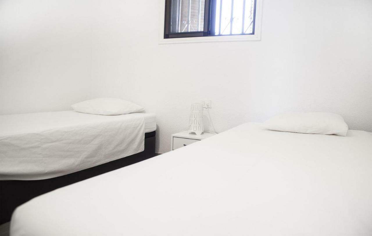 Fayser Free Wifi Los Cristianos  Buitenkant foto